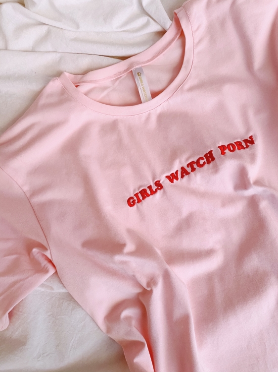 tshirt gwp baby pink haft