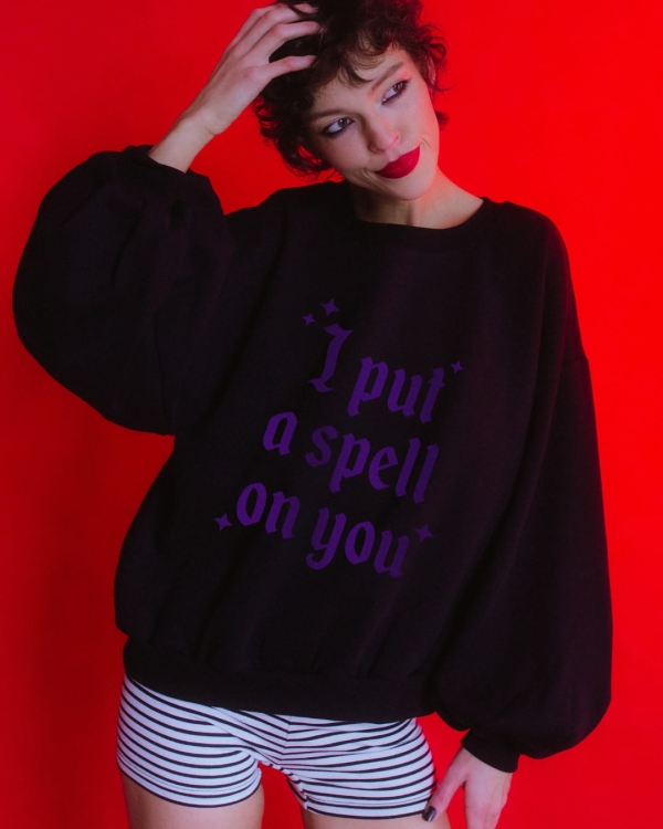 czarna-bluza-madame-i-put-a-spell-on-you-gwp-brand-1.jpg