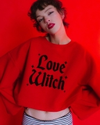 czerwona-bluza-crop-madame-love-witch-gwp-brand-1.jpg