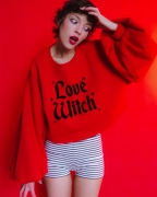 czerwona-bluza-crop-madame-love-witch-gwp-brand-3.jpg