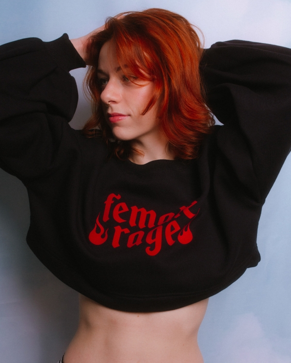 czarna-bluza-crop-madame-female-rage-gwp-brand-1.jpg