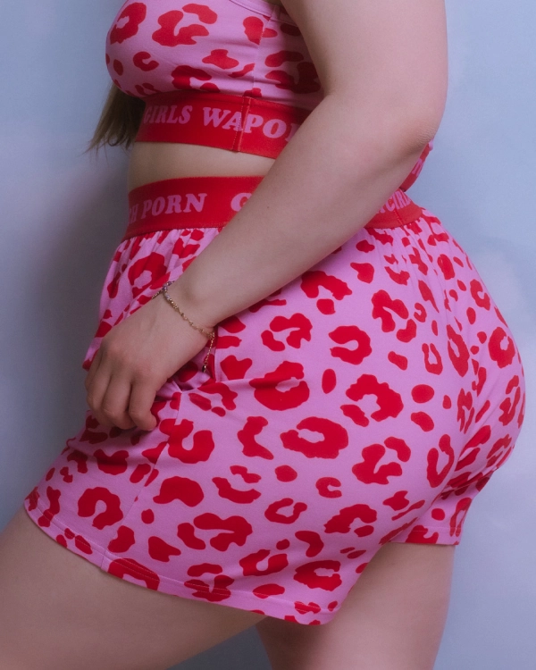 szorty-jess-classic-rozowa-pantera-gwp-brand-2.jpg