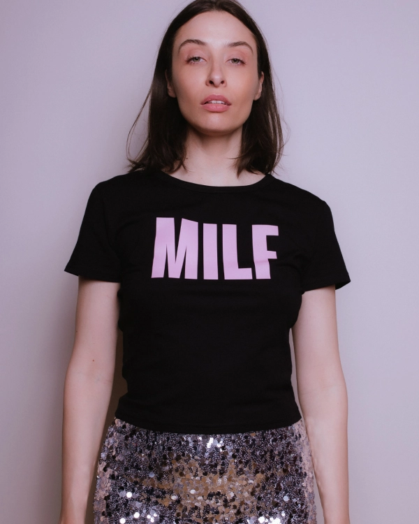 czarny-tshirt-georgina-milf-gwp-brand-2.jpg